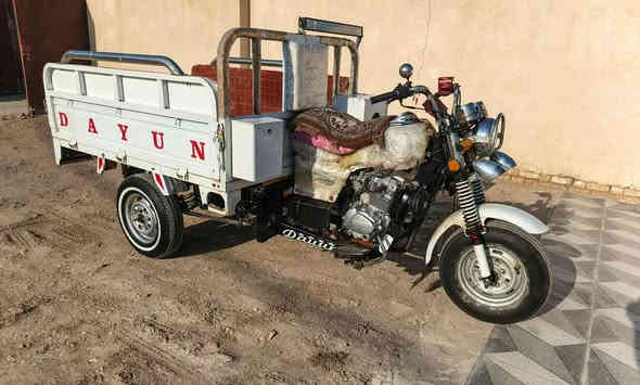 سلام عليكم ستوته للبيع مديل 22 أوراق أصولي ستوته نضيفه مكينه صار شهر شادها شوفت عينك بدي نضيف شاصي لا صبغ ولا لحيم مكاني ناصريه بطحاء عجبتك هاذه رقمي وبيك خير وتدلل ***********
