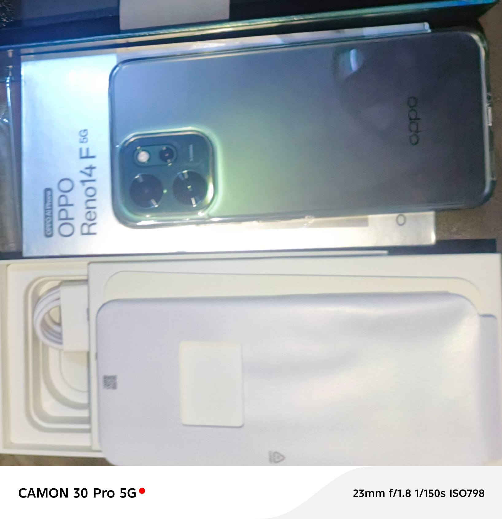 للبيع أوبو رينو ١٤ السعر ٤٥٠ ألف الجديد ب ٥٧٥ بالمحلات جهاز اخو الجديد الله شاهد ستخدام قليل جدا وقبل ايام اخذته جديد من الشركة وضمانات ستندال مولده مجاني داخل الضمان ذاكرة ٥١٢ عشوائية ١٢ +١٢ يعني ٢٤ معالج سناب دراكون إس يعني فول الفول بصمه مدمجه شاشه مليار لون بطاريه ٦٠٠٠ كامرات اتحدى اي موبايل يجي مثلها ويا بكج سماعه اذن اصليه و ستاند موبايل و كارتين ضمان الشاشة والبطاريه ستبدال مجاني للعلم الموبايل ضد الكسر ضد الماء ضد الغبار ضد الخدوش غراضه مامستخدمهن على وضع الشركه كلهن ومابي أي شي ولا اي نقص دبل شريحه بي مواصفات وشغلات مميزه كلش كشخه بالشكل وكشه بالستخدام تشتريه ماتخسر السعر 450 ألف بي مجال قليل حك الجيه لا أكثر الشراي يجي خاص او يتصل هذا رقمي *********** مكاني بغداد الحسينية بالبداية ع الشارع يم مطعم الأمير
