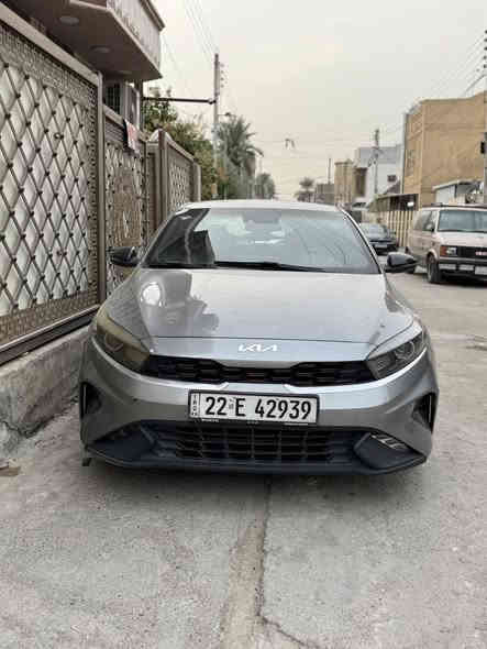 فورتي وارد امريكي 
جي تي لاين 

موديل 2022

فول مواصفات ماعدى الفتحة 

تحكمات سترين 

رادار امامي وخلفي 

بدون ايرباك 

بالاضافة الى بارد بسيط بقبق الجنطة

 

السعر 140 

***********
