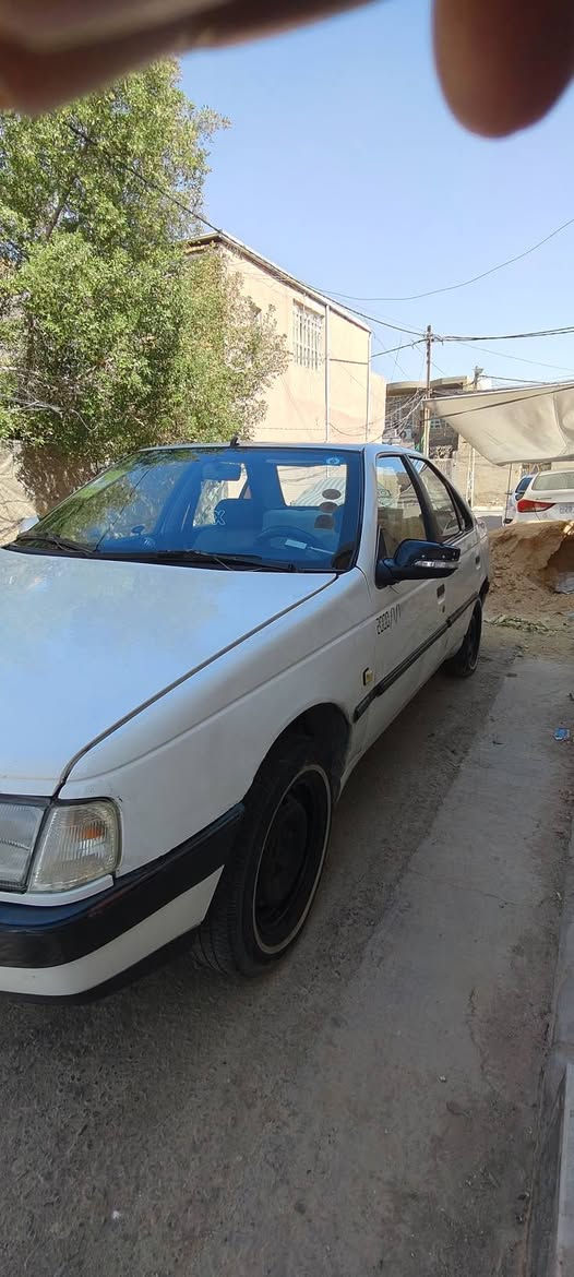 السلام عليكم
بيجو 405 
35 وبيه مجال
***********
