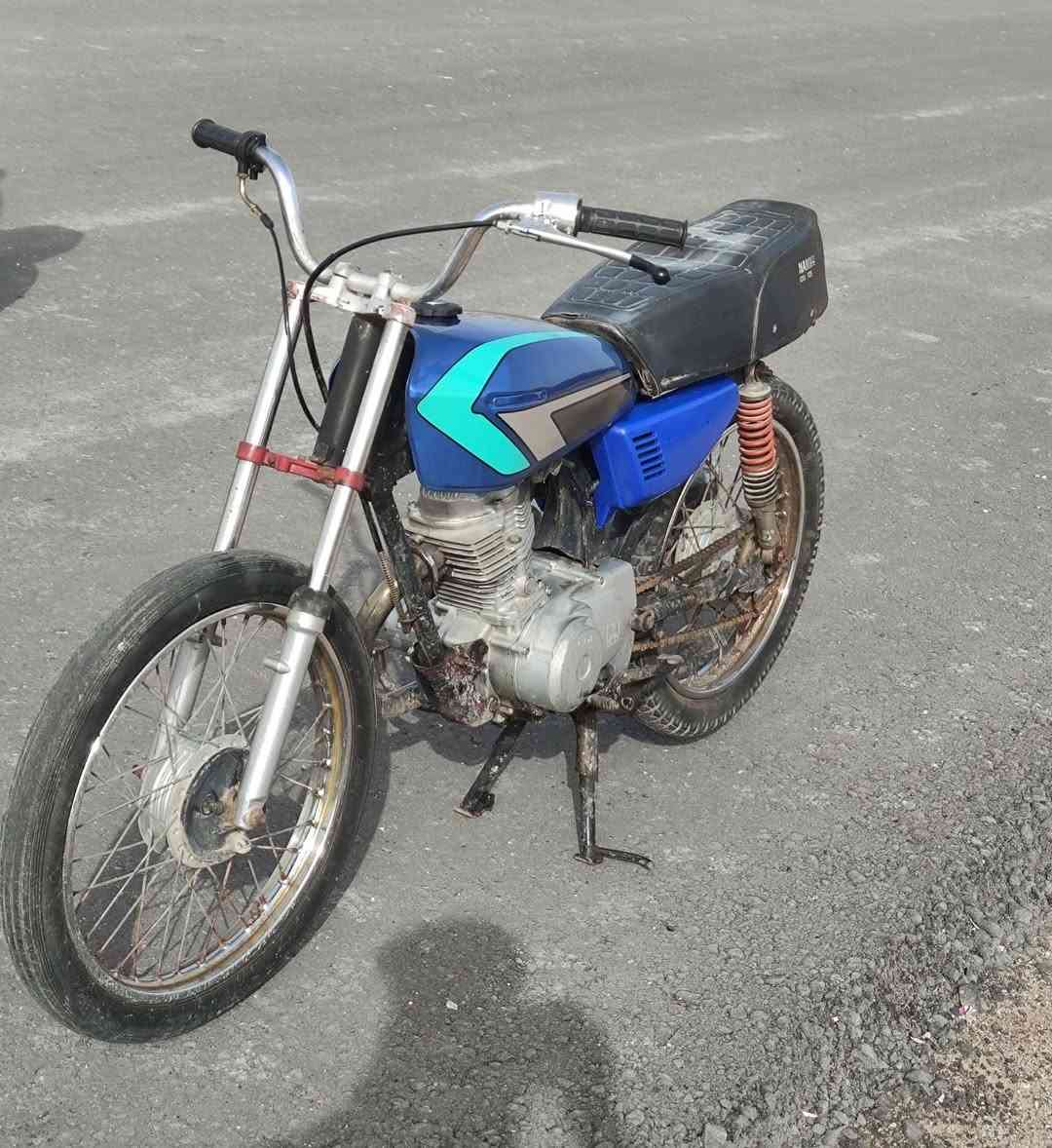 السلام عليكم دراجه ايراني ادوات للبيع مكاني بصره 
قبله حي الجامعه سعر 325
رقمي ***********
