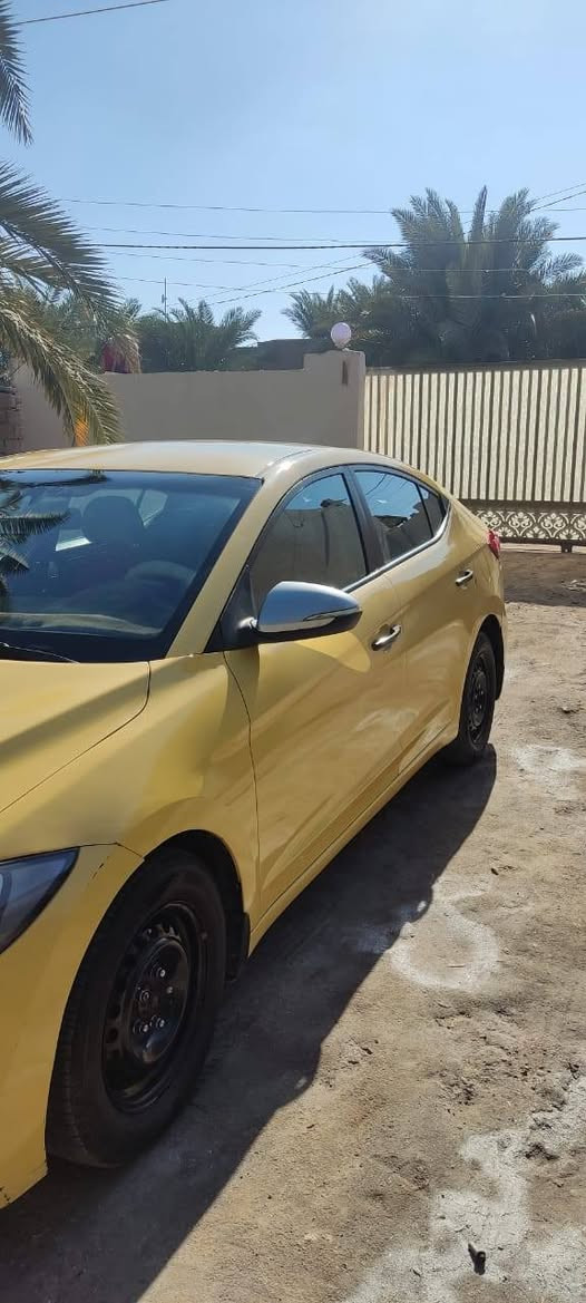 السلام عليكم للبيع النتره 2016. خليجي بسمي  وهيئه مصفره مكينه 2000  وكير خير من الله  العنوان سماوه  دوشمه جديده تخم تاير حداديه فول.  رقمي ***********
