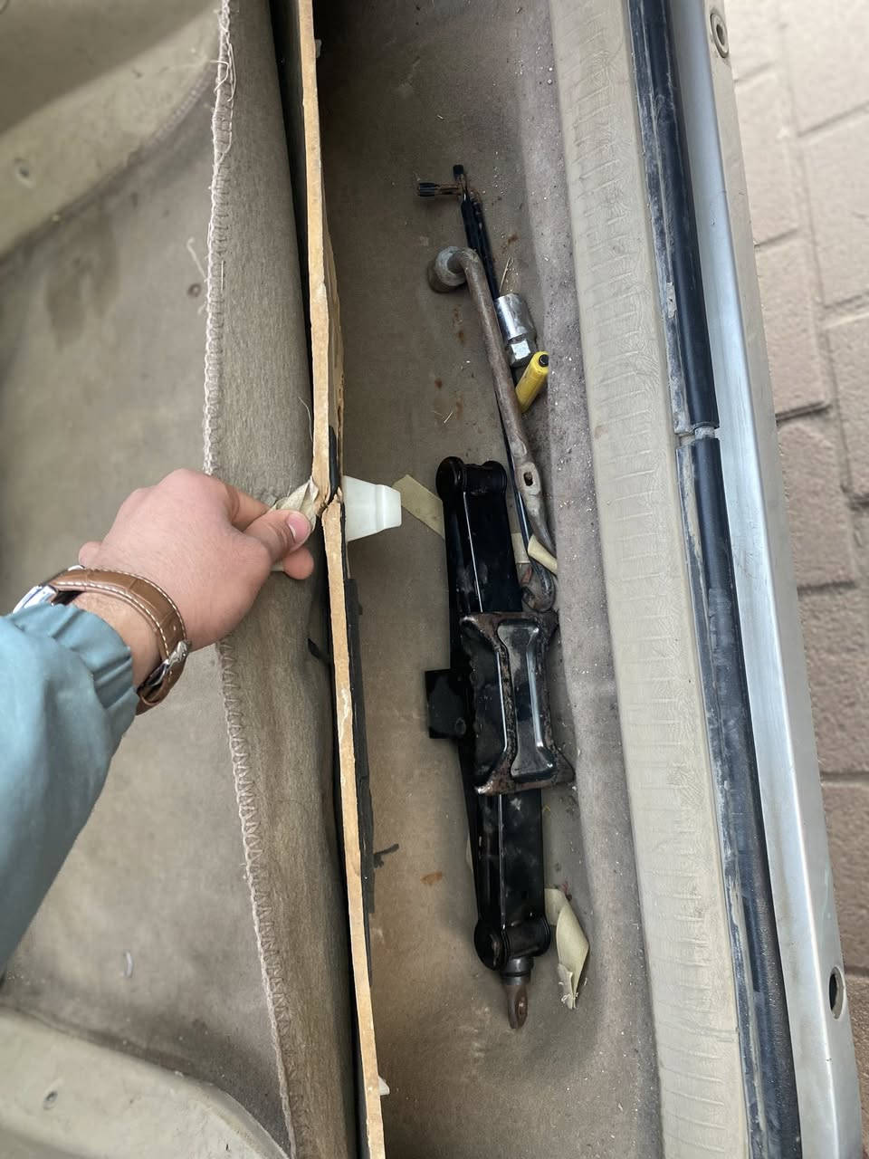 تيكو. مديل 2012مكفوله. ماشيه. ١٠٠كفاله. سعر ٦٣وبيهه مجال مكينه 2000كير. ميكانيك ***********عنوان بغداد. شراب يتصل
