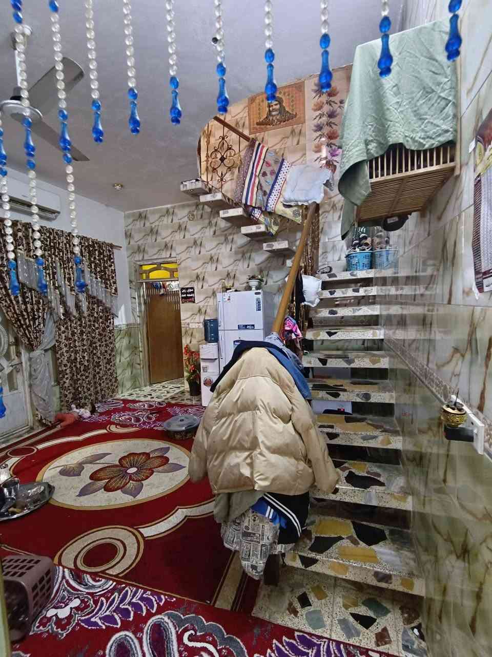 السلام عليكم بيت للبيع حي العسكري قرب السوگ طابو صرف مساحه ١٢٠ متر طابقين استفسار. ***********
