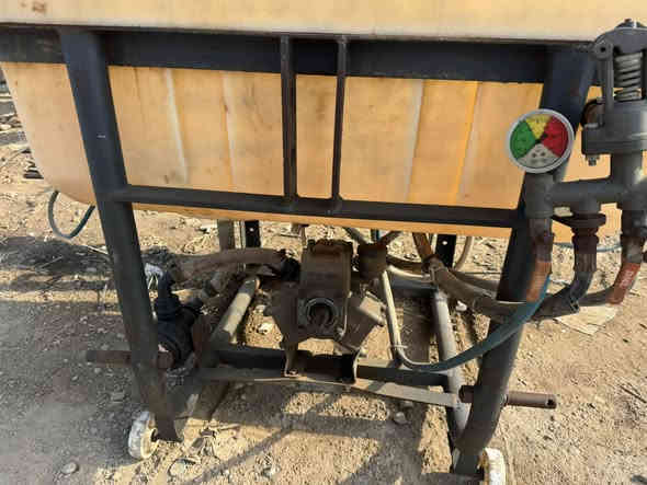 السلام عليكم شباب للبيع خراميش مترين ونص.  ١٣.    او مترين ١١.  او معدلان دوار مترين ٣٠.  او فدان تحوير عمل.    شباب بقيت التفاصيل بل فديو.         ***********.    ***********.   مكاني بغداد المحموديه.
