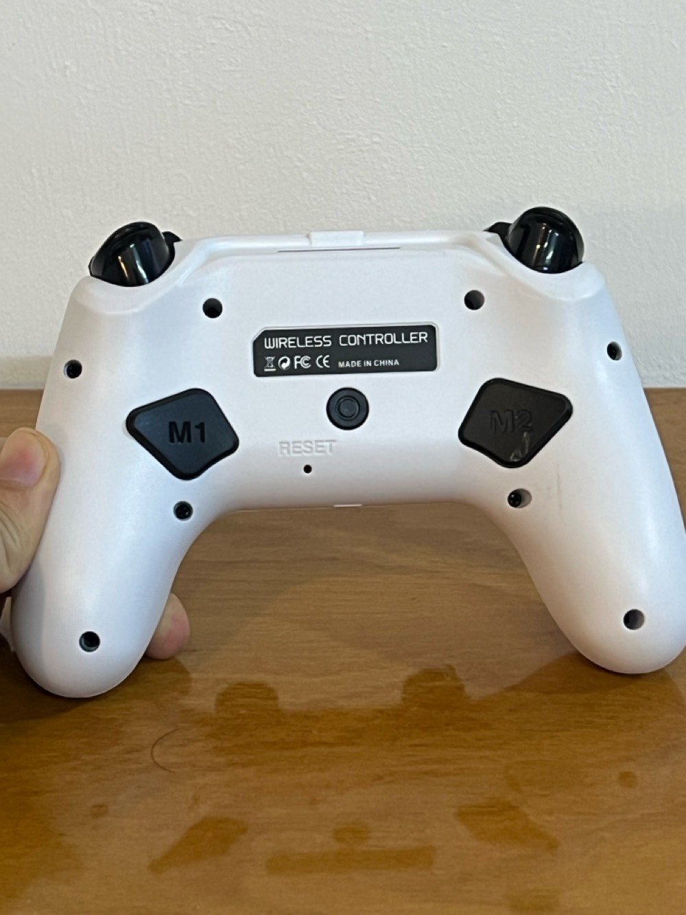 يدة PS4/PC
ده‌سكی PS4/PC

WhatsApp / Telegram / Viber
(***********)