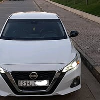 سيارة نيسان ألتيما موديل جديد لون أبيض لؤلؤي. تتميز بتصميم أنيق وحديث،...