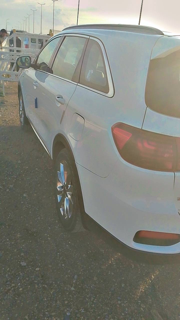 سلام عليكم سورنت موديل 19سياره جديد بيه شويه بل صندوق المكان الرمادي الاستفسار عل  ***********
