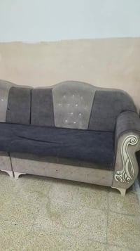 ديوانين • صوفا