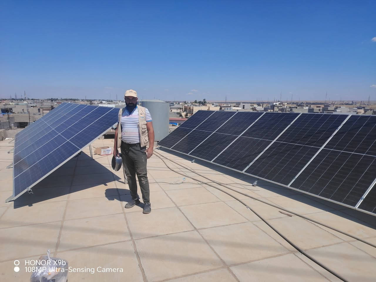 تم بفضل الله
تجهيز منظومة طاقه شمسية ☀️☀️الأخ(دكتور علي ) 

 في كركوك (عمل شعبي _الفرقة الخامسة)

#تجهيز منضومة

  مجمع طبي (30) امبير نهاراً بالاضافة الى (30) امبير ليلاً 

مكونات المنظومة :

✅️ الواح لونجي  بضمان 15سنه

✅️جهاز انفيرتر  ضمان سنه

✅️بطارية ليثيوم /ضمان 5سنه

🚦🚦🚦🚦🚦🚦

بتاريخ/2026/5/22

🚦🚦🚦🚦🚦

#مكتب الخليفة للطاقة الشمسية 

العنوان:كركوك _الحويجة-ناحية الرياض_مفرق الكفاح 

💥💥💥💥💥💥💥💥💥💥

#للاستفسار   ***********.
