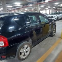 جيب كومباس 2016للبيع 110$وبيه مجال كامله مابيه اي نقص بغداد 0772540151...