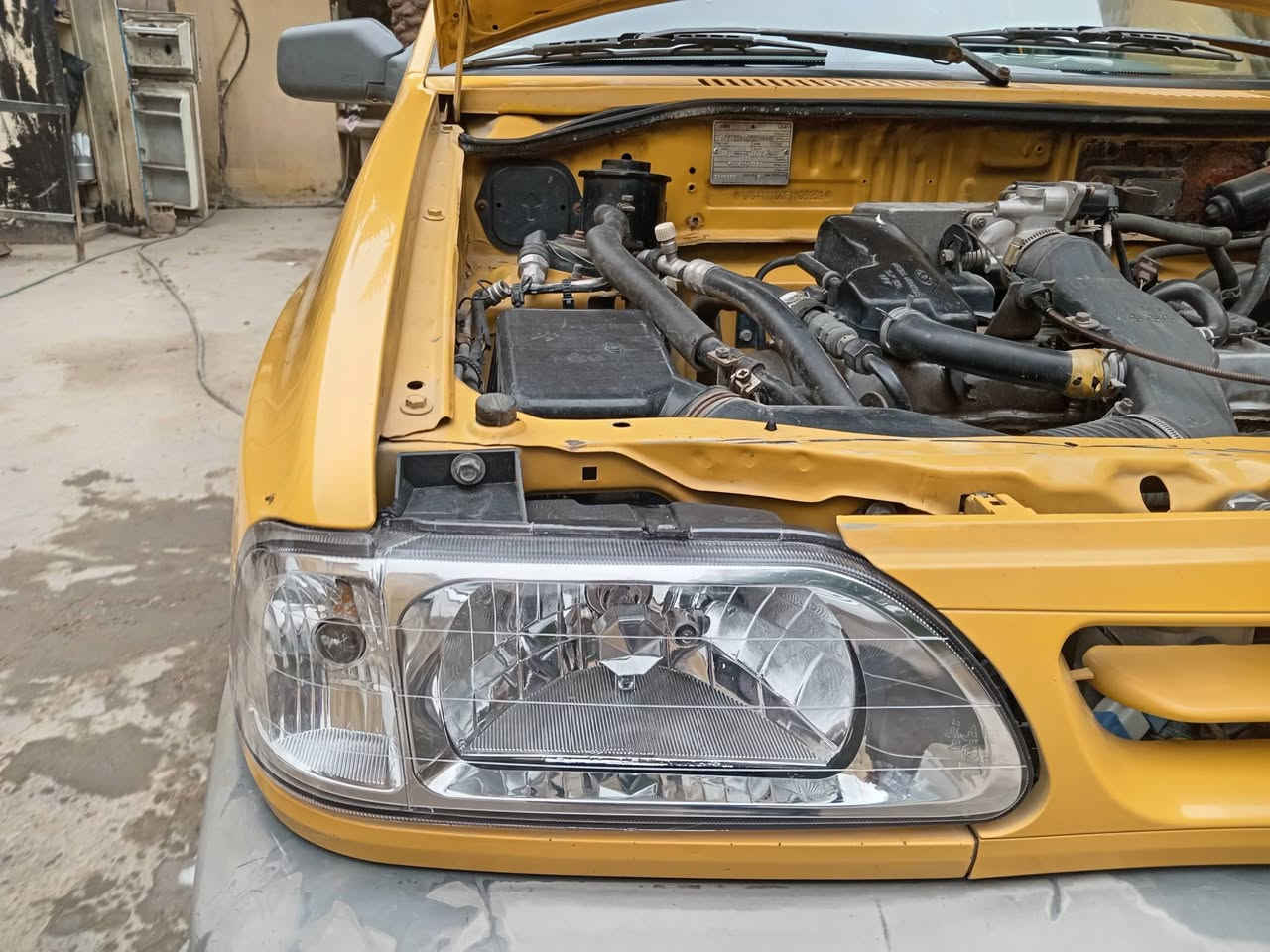 سايبه موديل 2015 كفاله   عامه من ضربه او صبغ  شواصي جدد تخم تاير لعنوان بغداد العبيدي لسعر 40 ورقه     لاستفسار ***********
