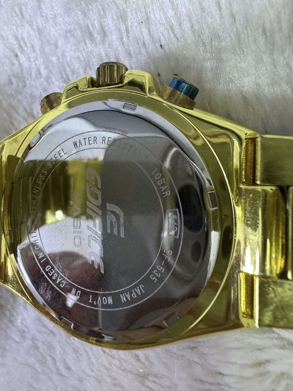 السلام عليكم ساعه كاسيو جديده مامستعمله ابد بعدها بلباكيت صناعه ياباني اصلي مكتوب في ظهر الساعه  سعرها ٢٥٠ 
مكاني البياع الرساله الثالثه 
***********
