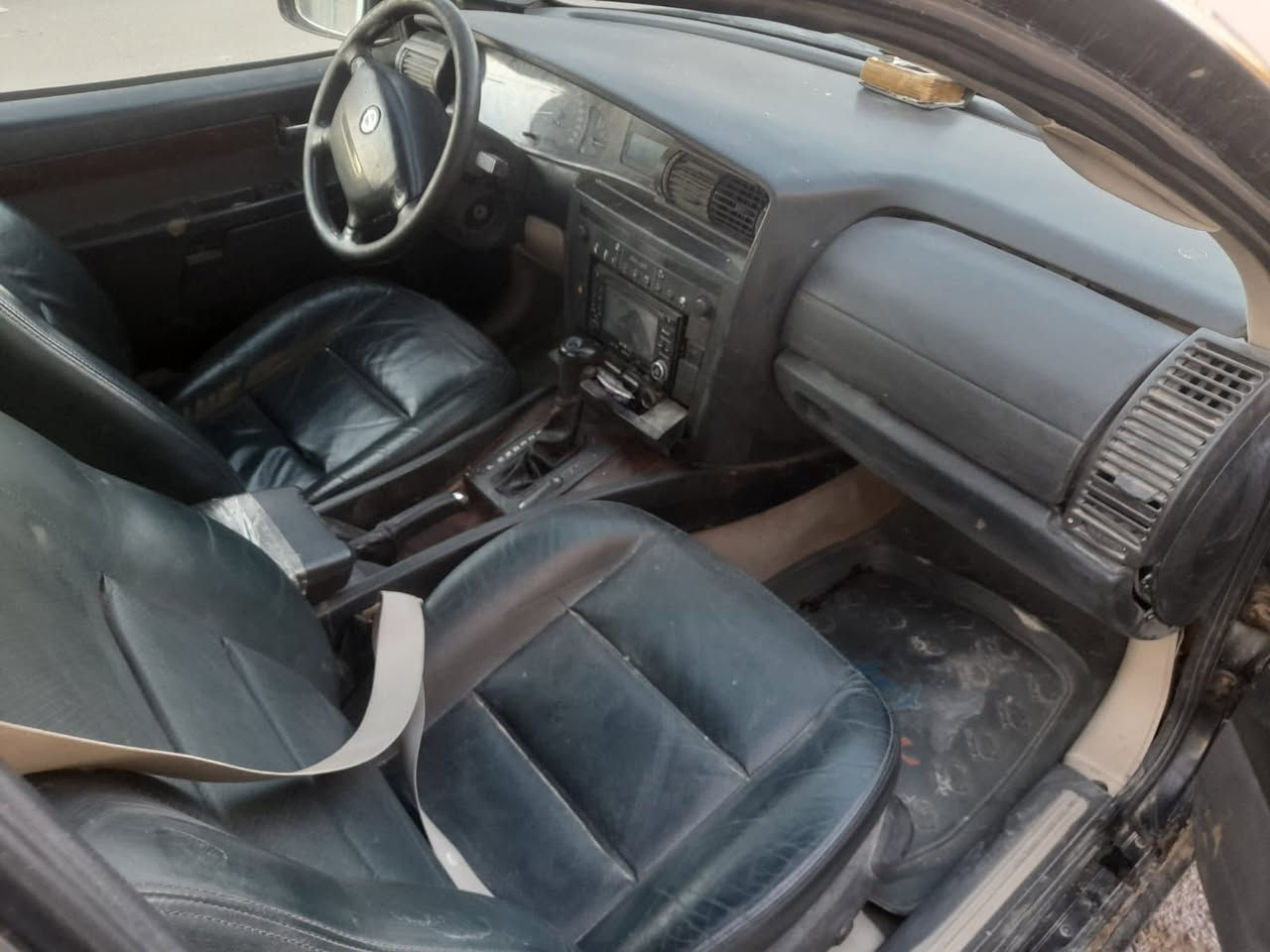 اوبل بزون مديل 2002. وارد خليجي محرك ونجي 2500  تدفئه تبريد رقم الماني راعيه موجود يمي 
 مكان بغداد كماليه. سعر 50 وبيها مجال
رقم الهاتف:***********
