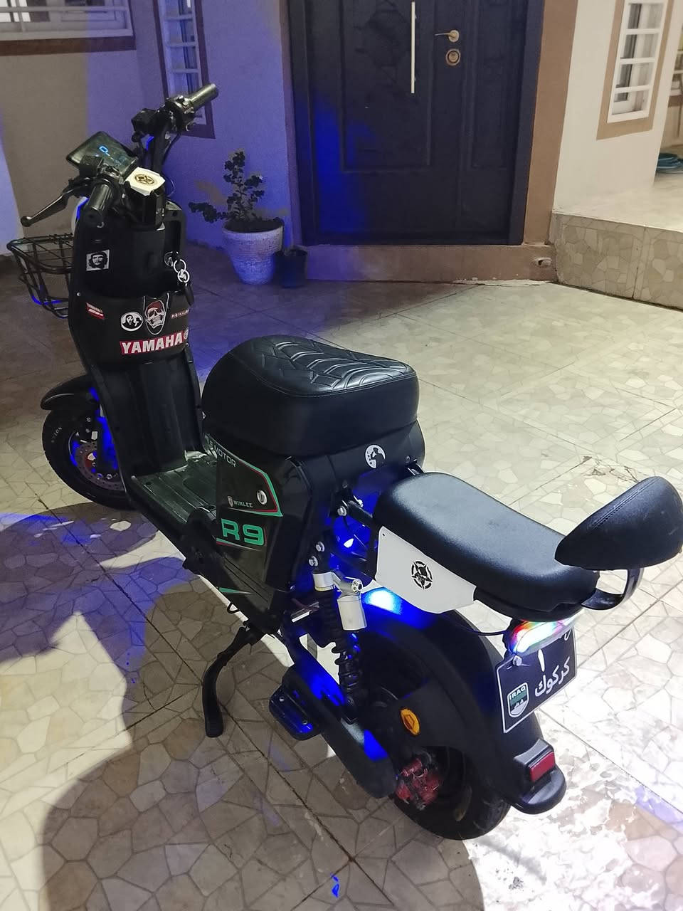 سلام علیکم دراجە ار9 للبیع مودیل 25 شرکة  MS MOTOR بطاریة جدید بشرط نظیف كلش نضام بكه وعلیه عقل ریاضي مابي اي عیب بس شاشە مبدلە سعر430 وبي مجال مکاني کرکوك للستفسار *********** اتصل او تعال واتساب
