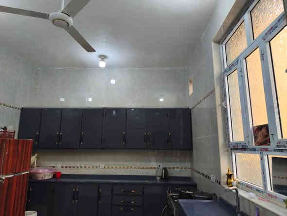 .                       بسم الله الرحمن الرحيم          

.                              #دار_للبيع

موقع الدار :  صوب الصغير قرب كليه الطب
____________________________________
#المساحه : ٢٠٠ م     زراعي مداور اسهم 

#تفاصيل_العقار ::
 بناء طابقين  يتكون الطابق الاول من براني + صاله + مطبخ +غرفتين + صحيات داخليه و خارجيه بناء حديث 2025

بناء الطابق الثاني : غرفتين + صاله + صحيات
____________________________________

#السعر_الدار:   ١٨٠   مليون  مع المجال

____________________________________
#من يرغب بعرض عقار مراسلتنا  على الرقم ( *********** ) و ( *********** ) واتساب 
وارسال جميع التفاصيل والمعلومات( صور العقار + موقع العقار )

🏘مكتب البركة للعقارات حي العسكري مقابيل كراج حي العسكري
