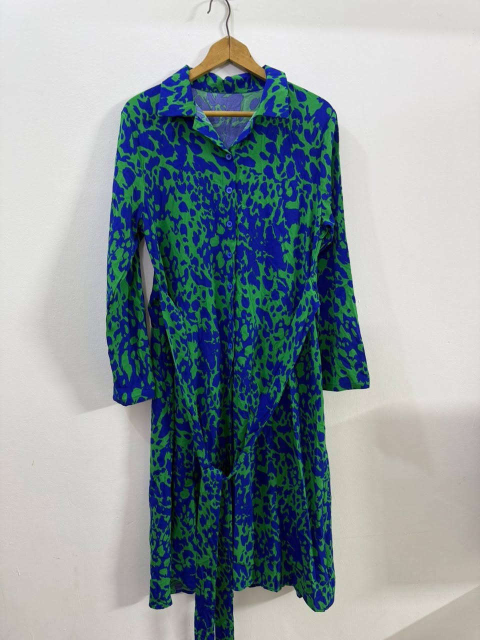 اي صوره داخل منشور 3 الف وعندي عرض عيد توصيل مجاني 
و عندي كروب هم انشر بي الي يريد يدز رساله ***********اضيفه تخفيضات العيد
