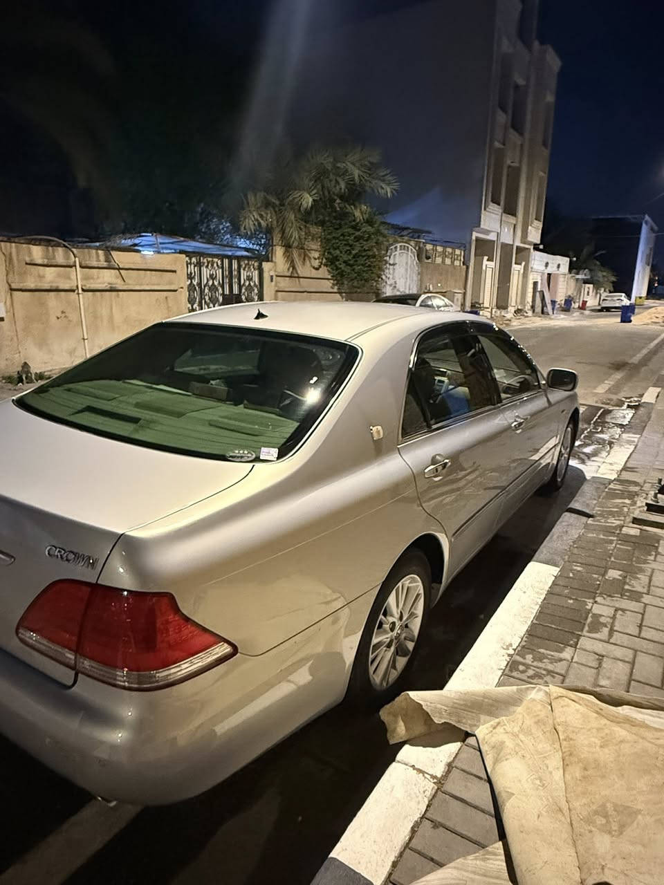 سلام عليكم ورحمه الله وبركاته
شاهينه موديل 2004
فول مواصفات عدا الفتحه 
السياره دخول العام جديده معنى الكلمه 
كفاله عامه من كلشي بدي اصوليات تحويل ثاني يوم 
العنوان بصره دور الضباط 
السعر 160 
***********
