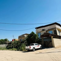 ٤ بيوت • ٨٠٠م • طابو زراعي