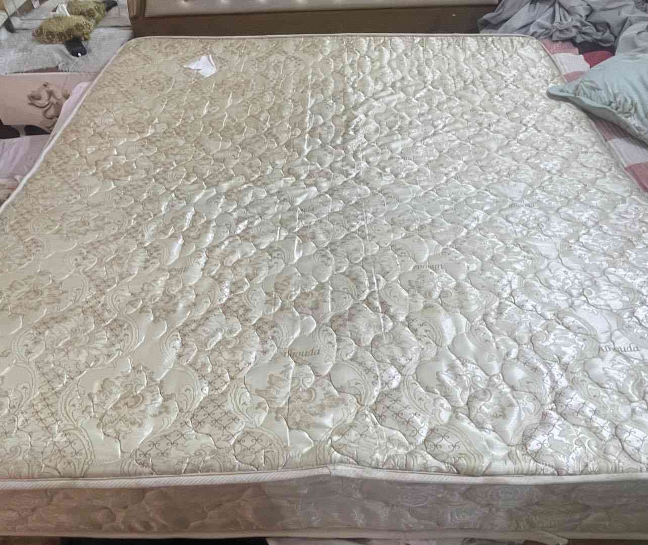 دوشك اسفنجي نفرين طول مترين وعرض 180 
نظيف  السعر 50 الف 
كربلاء حي العامل


**إذا كنت صاحب هذا الإعلان وتريد حذفه لأي سبب، رجاءا أرسل رسالة إلى الدعم الفني**