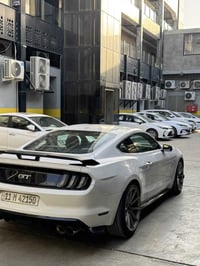 موستنك 2016 GT 5.0 برميوم السيارة رقم بغداد بأسمي ماشية 72mi  السيارة ...