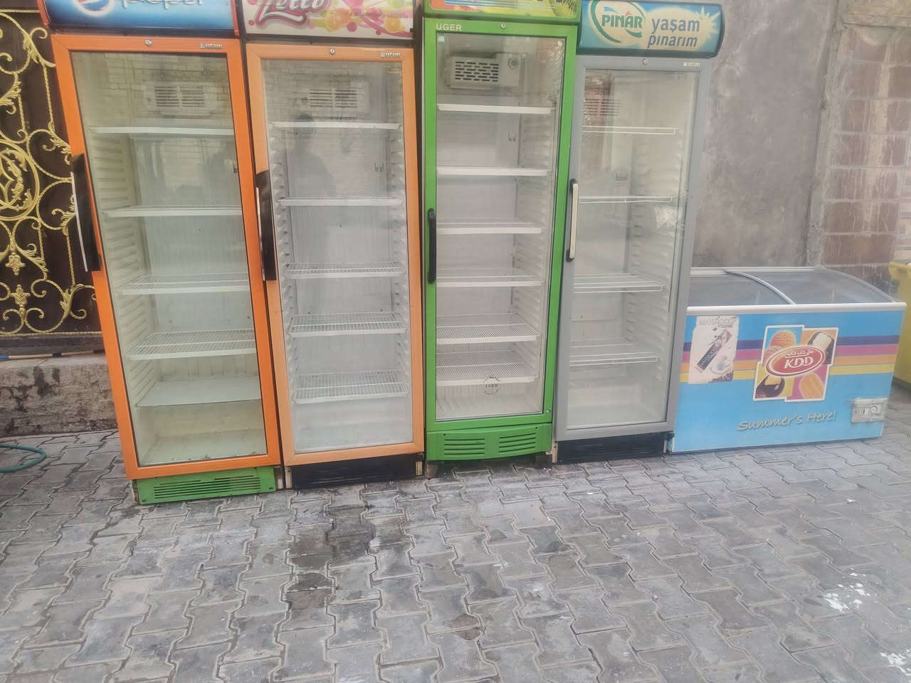 سلام عليكم خمس عوارض عموديه للبيع +مجمدتين نضيفات ع الفحص المكان شعله ***********
