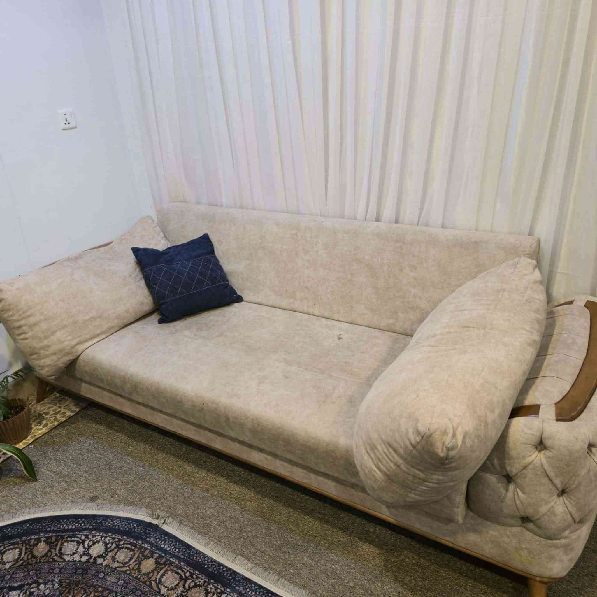 للبيع 4 قطع اثنين اكبار وثنين اصغار سعر 150 وبي مجال العنوان حي الصديق


**إذا كنت صاحب هذا الإعلان وتريد حذفه لأي سبب، رجاءا أرسل رسالة إلى الدعم الفني**