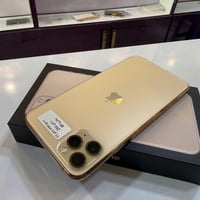 11 برو ماكس  ذاكرة 256    قفل 750 07733451269