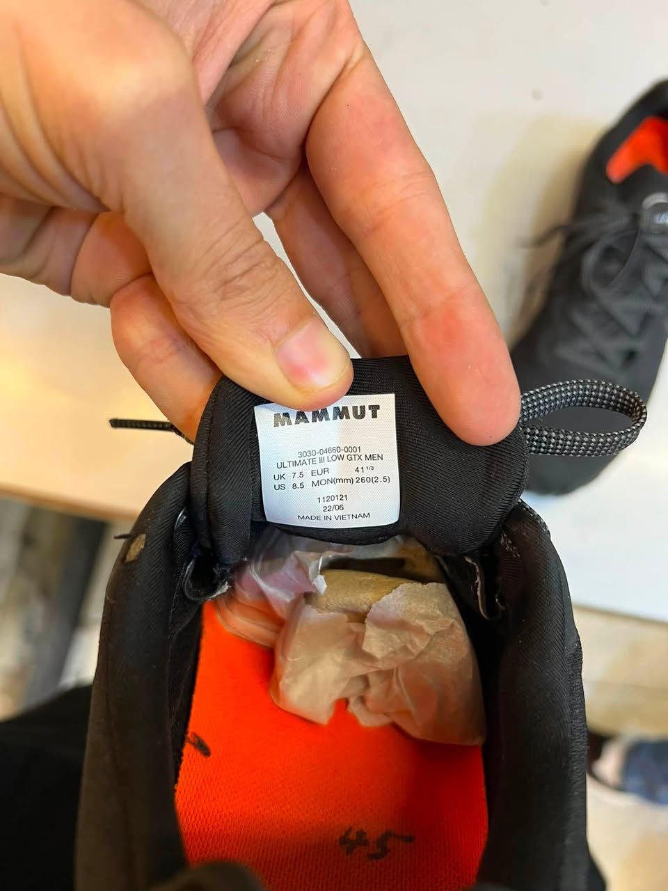 MAMMUT
swiss
size _41_26cm
orginal
vetnam 
%100 xawen
***********
