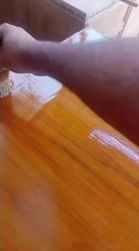 اتوفر الملمع الخشاب الدرجه اولئ سريع الجفاف يوجد توصيل كل محافظات07711...