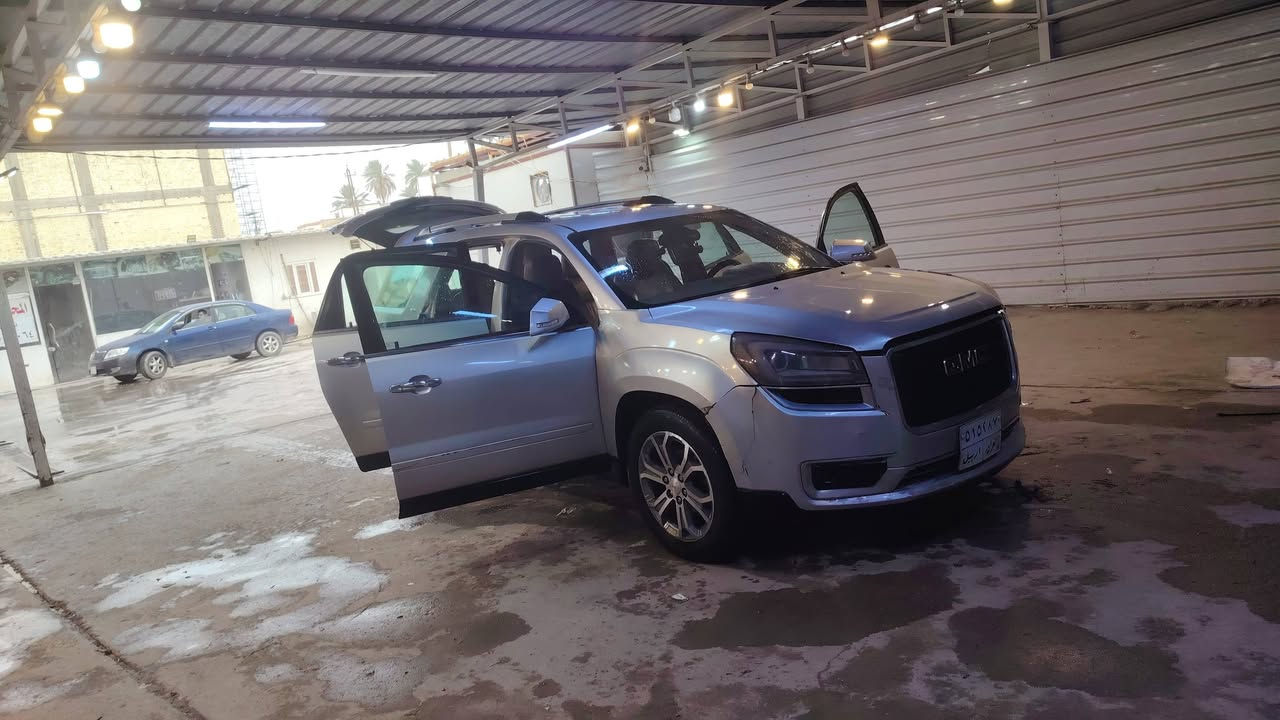 جمسي اكاديا تحويل ثاني يوم 2016 محرك 3600  سياره خير من الله مواصفاته معروفه تبريد تدفئه صدر امامي خلفي كير محرك سياره خير من الله بس معوز للبيت وابيعه وبلعافيه علياخذه هاتف ***********
