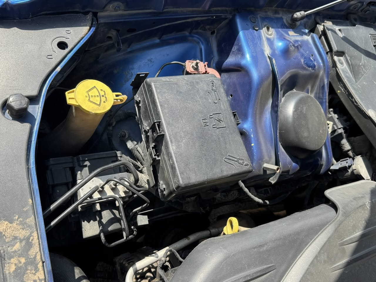 السلام عليكم جارجر موديل ٢٠١٢ رقم بغداد بسمي السياره فول مواصفات بيها صبغ جاملغ خلفي وباب كلير وتكمه كلير فقط سياره جهازه كير مكينه تبريد صدر خلفي امامي سياره جديده وخير من الله السعر١٤٥ وبيها مجال ‭٠٧٨٨ ١٧١ ٧٧٨٥‬
