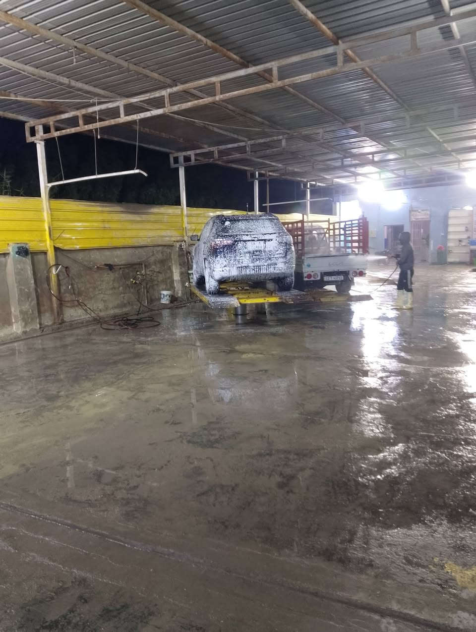 السلام عليكم جيب كومبارس ب135 وارد امريكي ضرر جاملغ بنيد موديل 2018 
***********
