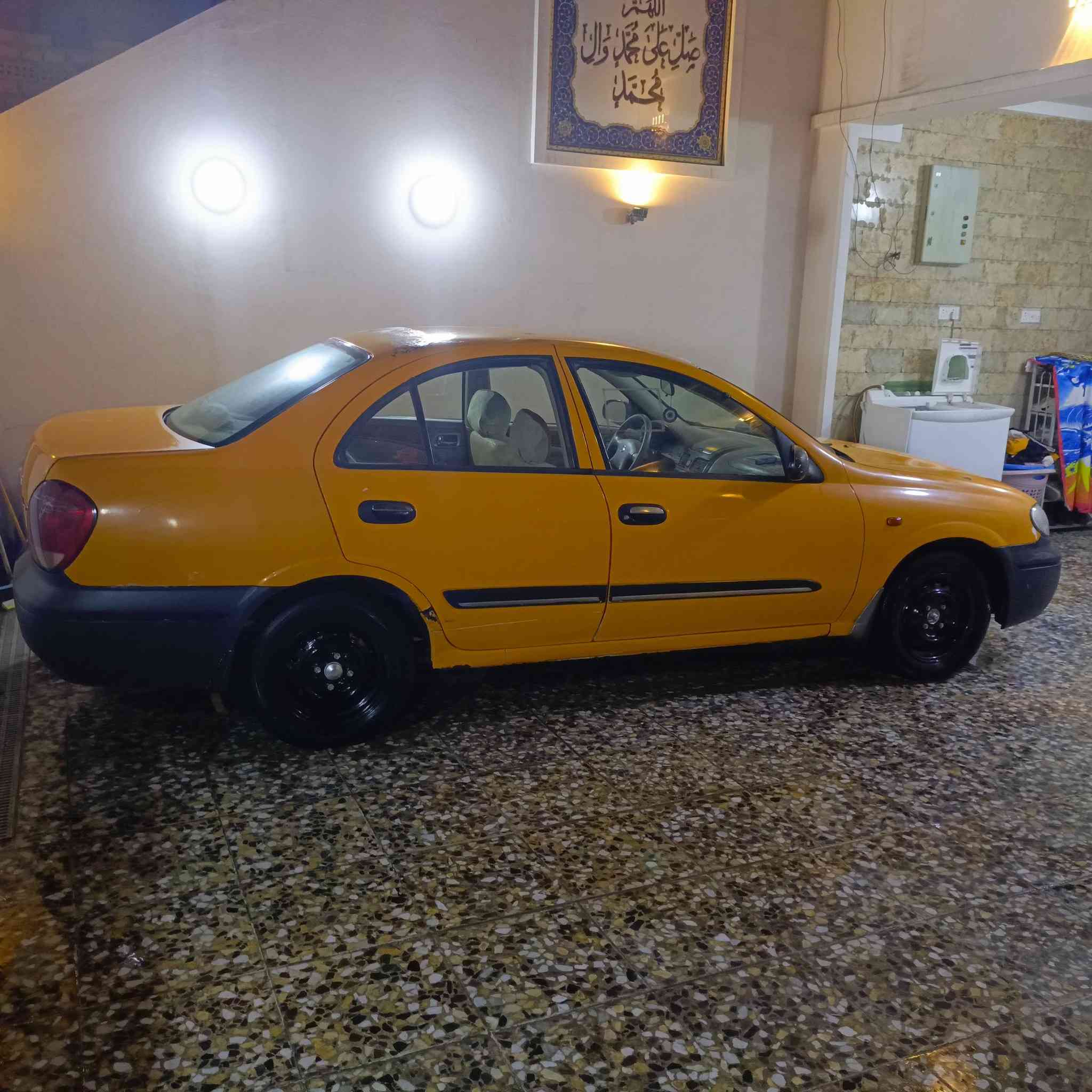 السلام عليكم نيسان صني موديل ٢٠٠٤ بسمي السيارة (خصوصي) كربلاء جديدة تخم تاير وجامع جديدة وباتري ومشط جدد لوحات جدد مميزات موقع السيارة بغداد البياع رقمي ***********
