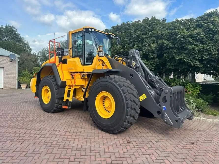 New Volvo L180H wheel loader #volvo #loader #drivers #fbreels #highlights


**إذا كنت صاحب هذا الإعلان وتريد حذفه لأي سبب، رجاءا أرسل رسالة إلى الدعم الفني**
