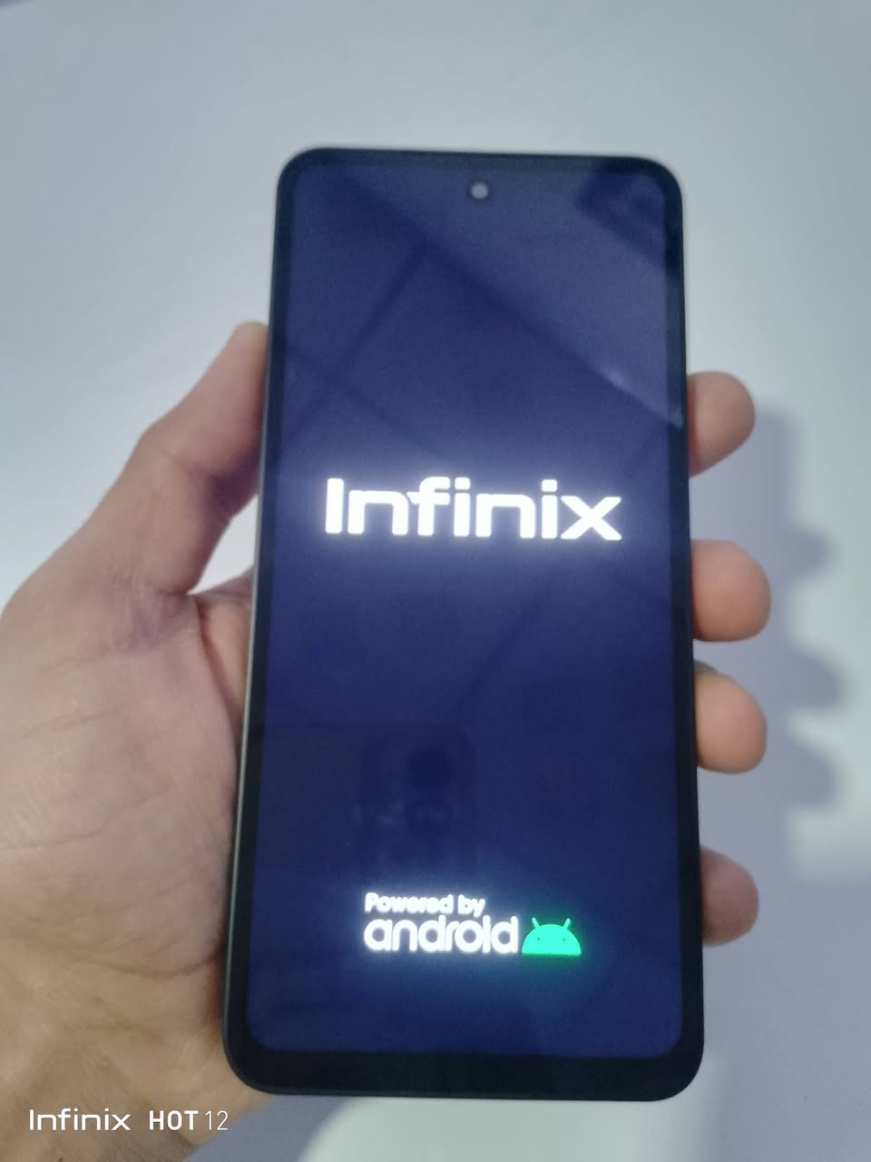 سلام عليكم
انفنكس هوت 50i
ذاكرة 256 
رام 16 
بطاريه 5000
السعر 125 الف  وبيها مجال
واتساب ***********
