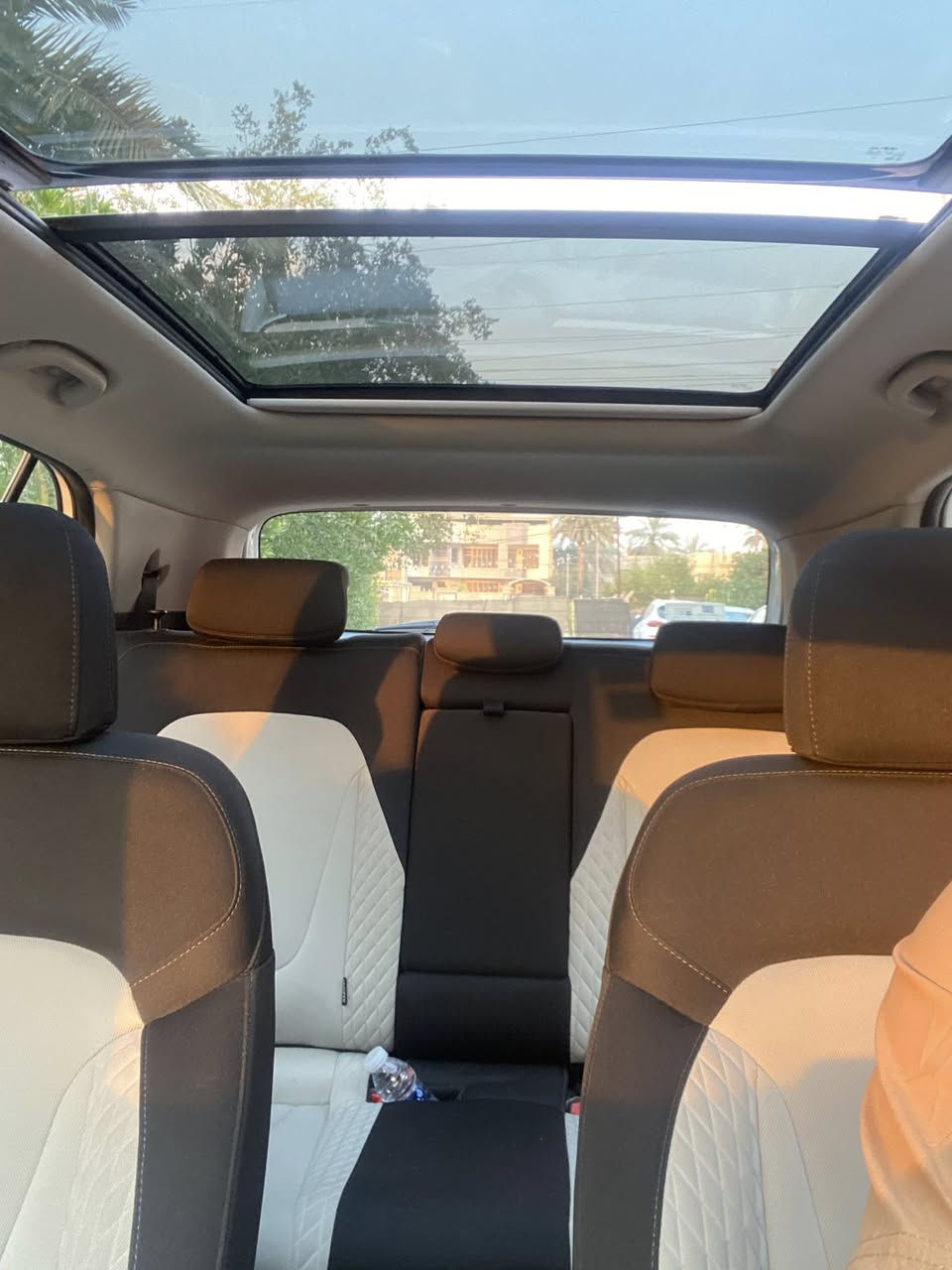 هونداي كريتا 2023 خليجيه فول مواصفات
ضمان وصيانه وكاله الاولى(موتورز) 
صيانتها الدورية في الشركة
فتحه سقف بانوراما
دخول ذكي تشغيل عن بعد
مري شفط شاير بل مري
حساسات خلفي
سايد بريك بصمه
شاحن واير ليس
شاشه كبيره
جديده جدا مكفوله كفاله عامه من صبغ ولبارد
ماشيه 28 الف كيلو
مكانها بغداد الدورة
***********واتساب بي سعرها 158
