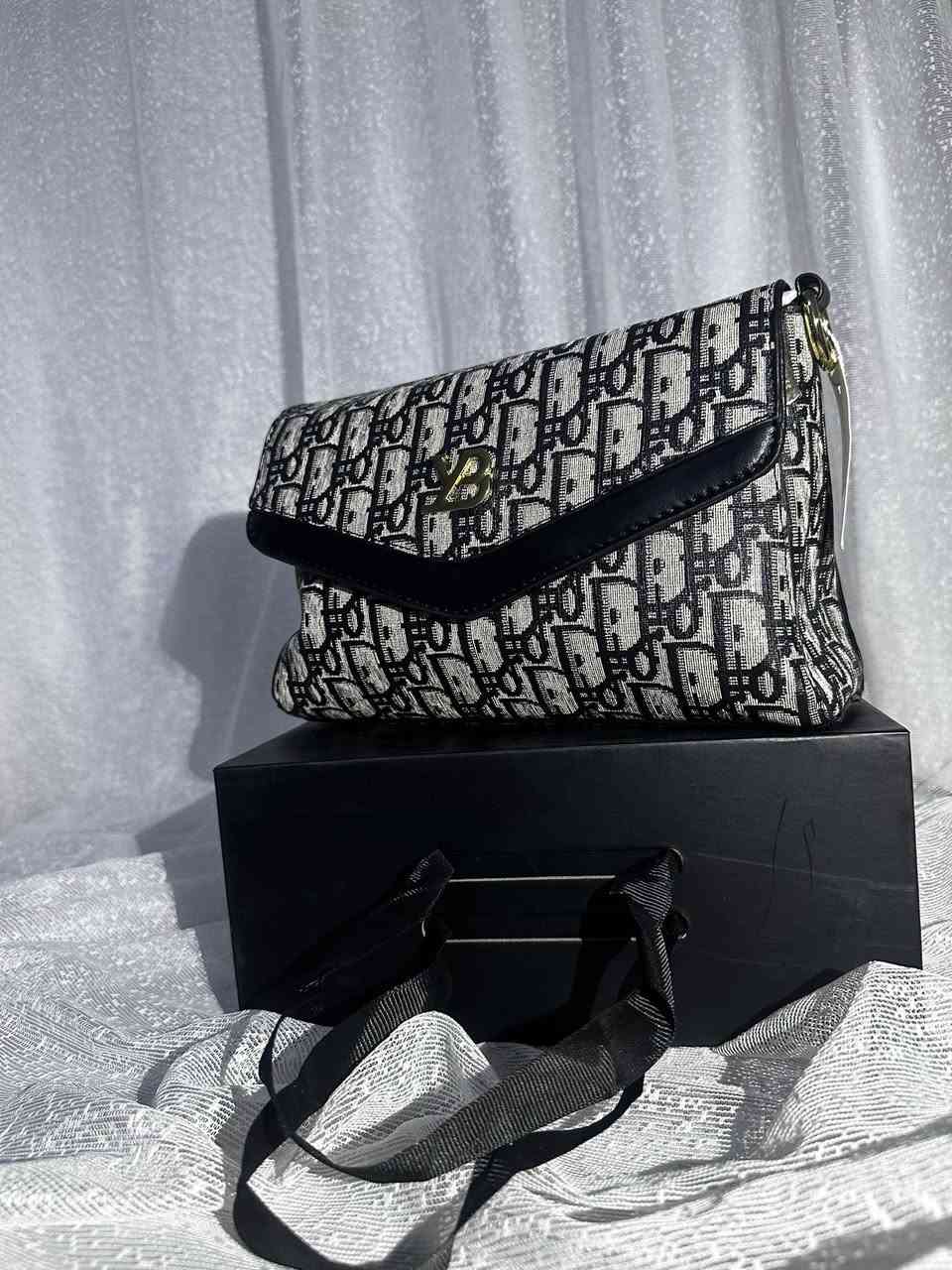 جوانترین جانتای ئافرەتان  بە باشترین کوالێتی و نرخێکی زۆر گونجاو


**إذا كنت صاحب هذا الإعلان وتريد حذفه لأي سبب، رجاءا أرسل رسالة إلى الدعم الفني**