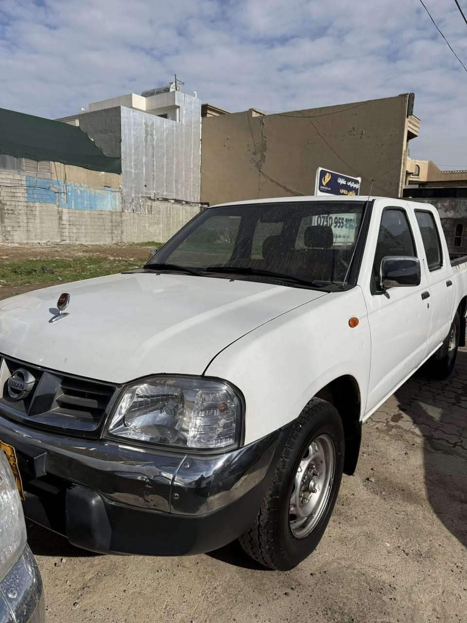 نيسان بيك أب دبل قمارة موديل 2012
 • بدون صبغ فقط بيها تكحيل و ٢ مكان بارد
 • كلشي بيها جديد و (بلدي).
 • السيارة نظيفة جدًا 
كلشي بيها بشرط 
السعر: 120 (قابل للتفاوض)
مكان السياره اربيل


**إذا كنت صاحب هذا الإعلان وتريد حذفه لأي سبب، رجاءا أرسل رسالة إلى الدعم الفني**