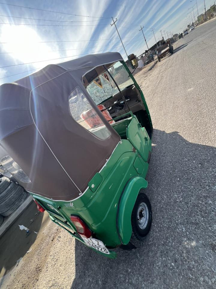 سلام عليكم تكتك موديل 21 شهر 12 بغداد كير مكينة خير من اللة لاتبخير  ولا تنقيس تحويل ثاني يوم مصبوغة جمالية وبيهة تعمير بصفحة بس رش صبغ دوس حلوات شوفت عينك بيهة شاشة  ‭0787 421 9399‬.        *********** وتساب
