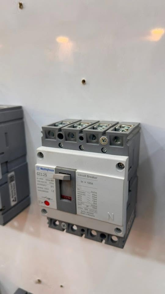 احصل على أداء مستقر ومضمون للكهرباء مستوى جديد من الأمان والاستمرارية مع ATS من شركة GL Electric، المصمّم لضمان انتقال سلس وفوري بين المصدرين الرئيسي والاحتياطي دون انقطاع

📥للاستفسار والطلب: يرجى مراسلة بريد الصفحة.
#تحويل_الطاقة #استقرار_الطاقة #الشورجة #كهرباء #بغداد


**إذا كنت صاحب هذا الإعلان وتريد حذفه لأي سبب، رجاءا أرسل رسالة إلى الدعم الفني**