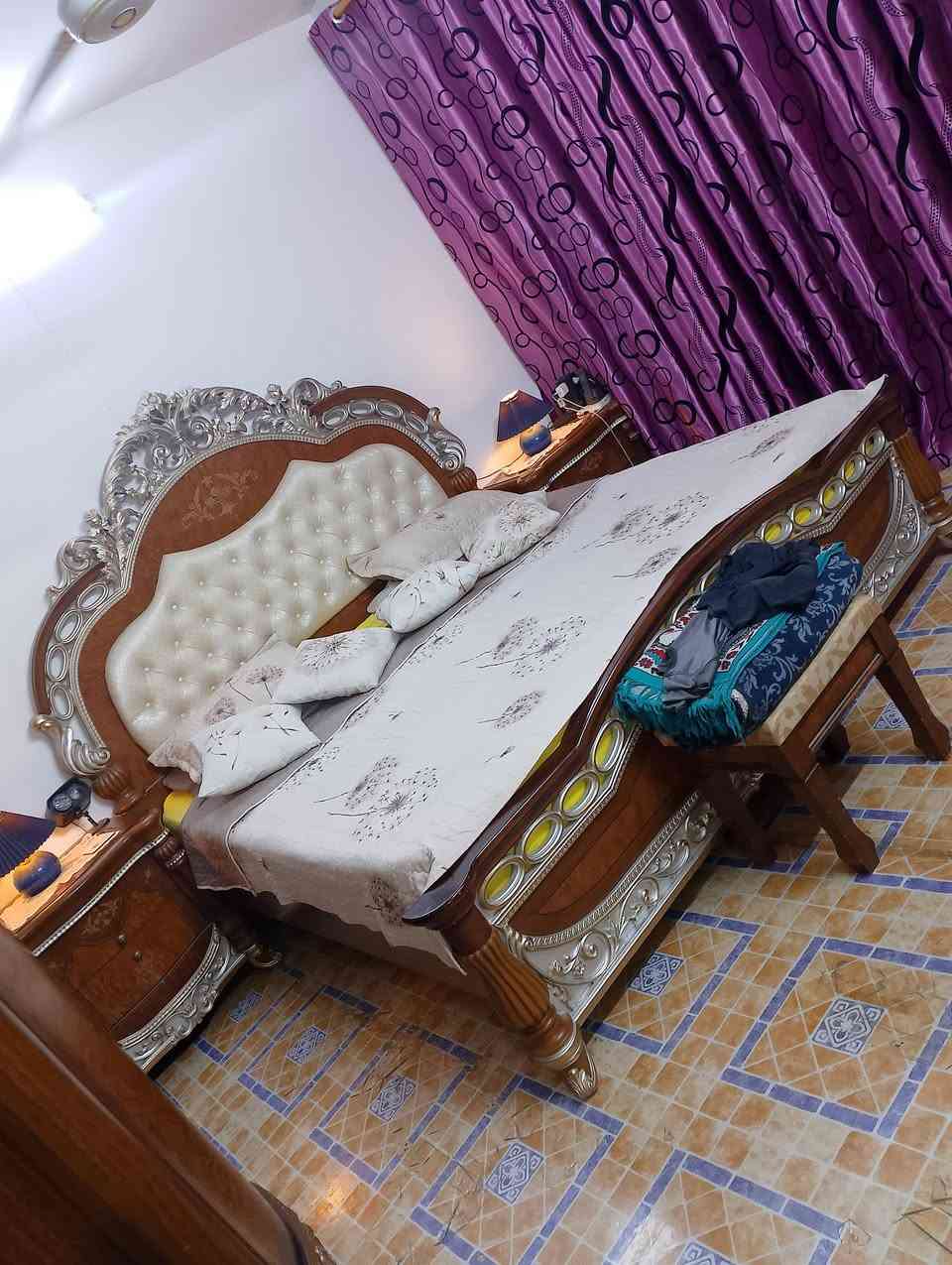 🛋️ للبيع – غرفة نوم مصرية دمياطي
فرصة مميزة لمن يبحث عن الجودة والفخامة.
غرفة نوم مصرية دمياطي، مستخدمة استخدامًا خفيفًا جدًا وحالتها شبه جديدة،  نظيفة ومحافظة عليها، وجاهزة للاستخدام مباشرة. مع دوشك اجود نوعيه سبرنك الاصلي ارتفاع 30 سم 
📞 للاستفسار والتواصل: ***********
