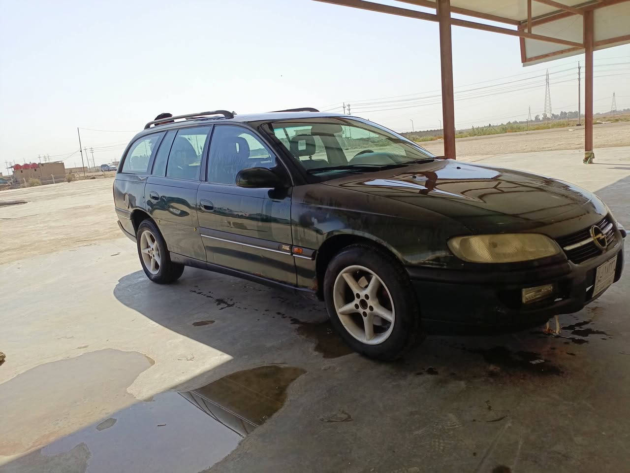 اوبل بزون 1994
مكينه 2000 كير عادي رقم بغداد الماني سنويه 2027 مشروع وطني السياره جاهزه  على وضع البلاد مكاني الديوانية  ***********
