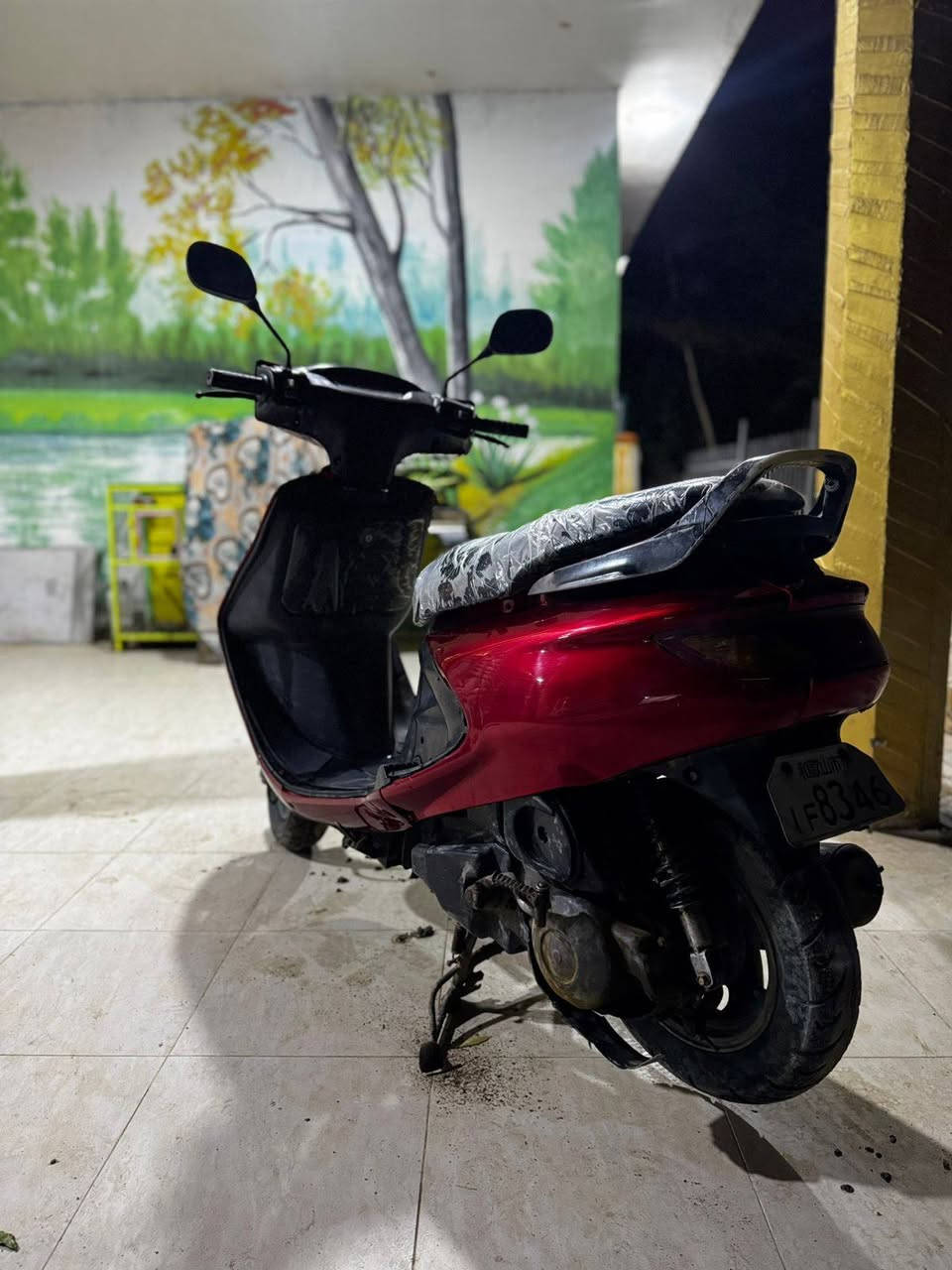 دراجه فراشه نثيه للبيع دراجه شغاله هندر واحد سلف يتشغل عوزه باتري والمازده الاماميه مكسوره فقط الدراجه ب250 وبيه مجال حك الجيه


**إذا كنت صاحب هذا الإعلان وتريد حذفه لأي سبب، رجاءا أرسل رسالة إلى الدعم الفني**