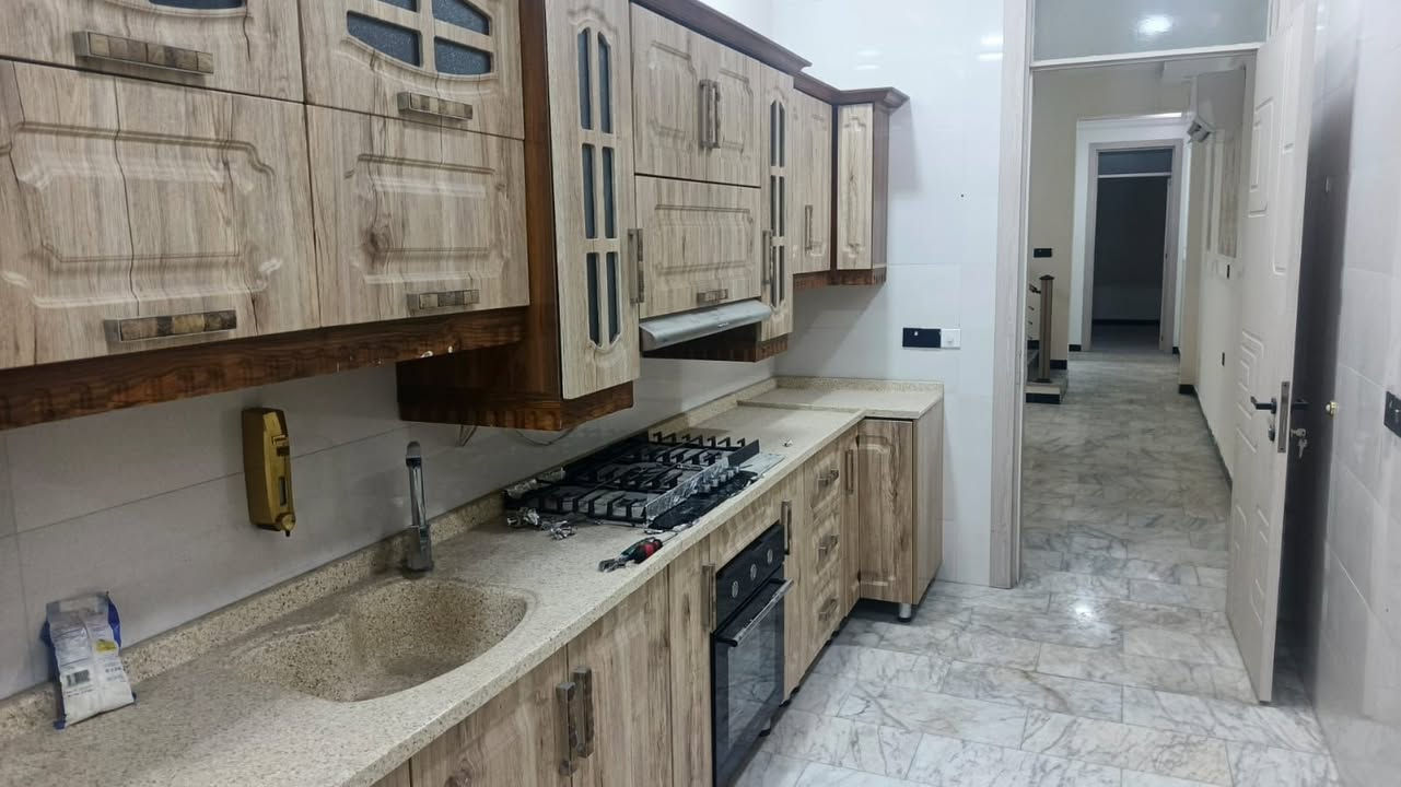 مطبخ تركي مع الطباخ والفرن للاستفسار ***********
