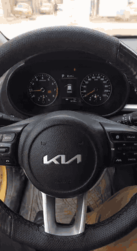 السلام عليكم ورحمه الله وبركاته بيكاندو لون اصفر رقم خصوصي 2023 كفاله عامه  فول مواصفات وارد كوري ما عدا الدعاميات بيهن خدوش ***********
