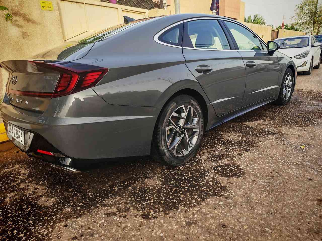 هيونداي سوناتا 
الموديل ٢٠٢٣
مكينه ٢٥٠٠
بدون تبديل 
بدون صبغ
بارد بالبنيد
على حالة الوكاله
اربع وضعيات قياده
اللون رمادي ميتاليك
بانوراما 
كروز سرعه
تحديد مسار 
تشغيل عن بعد 
أتو هولد 
تبريد قطعتين
بصمة تشغيل 
بصمتين بالباب وحده للفتح والثانيه القفل
رادار 
نقطه عمياء 
كشنات تدفئة
تدفئة مقود
شحن لاسلكي
كشن السائق كهرباء
أرضيات حوضيه
ماشيه ٨٨ ألف كم 
معوقين كربلاء 
السعر(165)ورقه مع المجال 
***********
