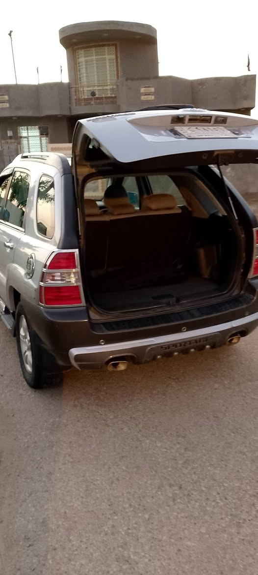 السلام عليكم كيا سبورتج 2007 اربعه سلندر دبل صالنصه كشنات تدفئه بيها بارد قليل تجي وتشوف وتدلل مكانها الكوت  السعر 100بيع او مراوس ***********
