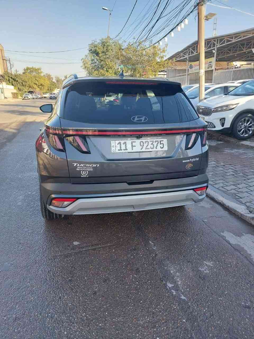 توسان 2025
وارد امريكي 

بانزين وهايبرد 

فول الفول بلمواصفات 

 حادثة في أمريكا بنيد واشوي جاملخ وحادث خفيف مو قوي  موجود بلمنشور 

لون فيلي 

بنورما+ فتحه 

تحكم قيادة + تحكم في السرعة+ تحكم استيرن 

بصمه تشغيل+ تشغل عن بعد + تمشي في الريمون 

تبريد قطعتين 

شاشه طويلة مو مقطعه 

كير تعليك 

كشنات تدفئة تبريد 

كشنات كهرباء 

صندوك بصمه ودكمه 

اشاير مري 

كامرات 360 

حساسات 360 

ردارات خلفي وامامي 

 ماشية 9000 الف يعني زيرو 

اعلى فئه وبعد بيها اهوي مواصفات 

السيارة عايزة بس اجنحه وطير 😊

السعر 222 ورقه

مكاني بغداد الكريعات ***********
