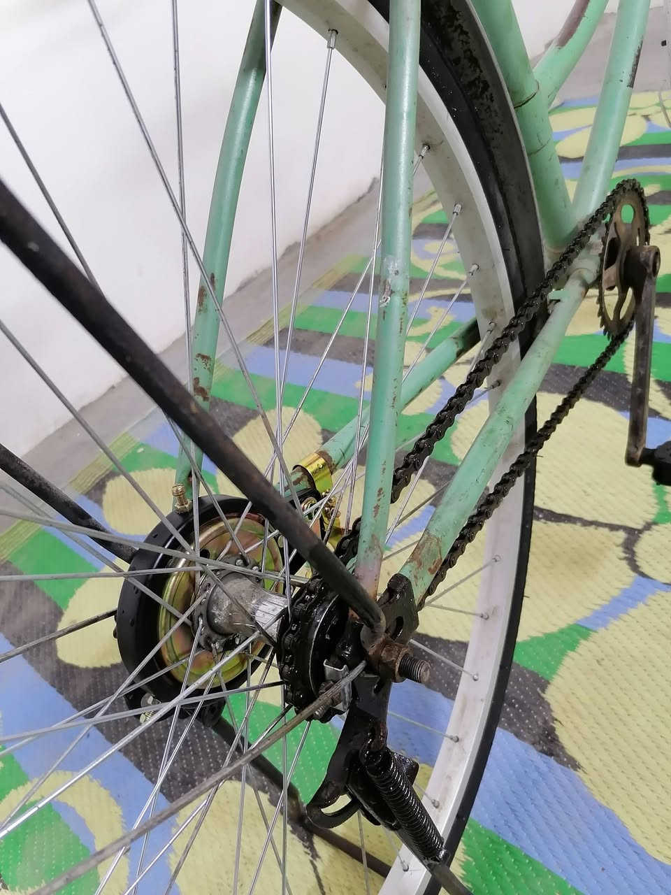 السلام عليكم باسكل للبيع حجم ٢٦ ياباني باله سياقته مريحه باسكل جاهز وكامل سعر ٦٠ مكاني الاثورين الدوره ***********
